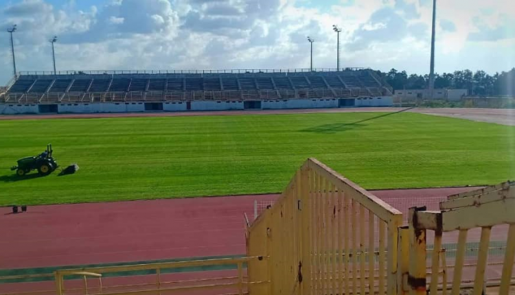 STADE DE KOLEA :  LA PELOUSE EN VOIE DE REHABILITATION