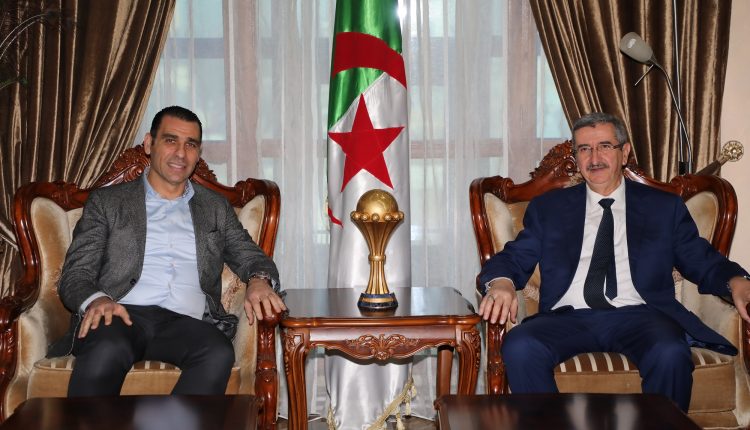 LE PRESIDENT ZETCHI RECU PAR M. MUSTAPHA LIMANI WALI DE SIDI BEL-ABBES