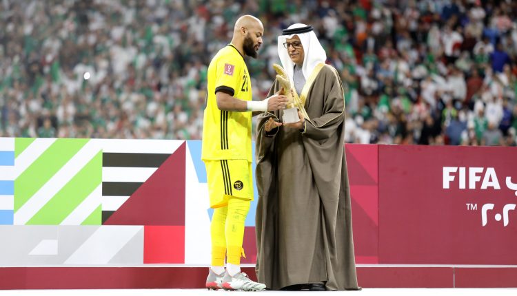 COUPE ARABE DE LA FIFA – QATAR 2021 : LE CAPITAINE M’BOLHI, MEILLEUR GARDIEN DU TOURNOI