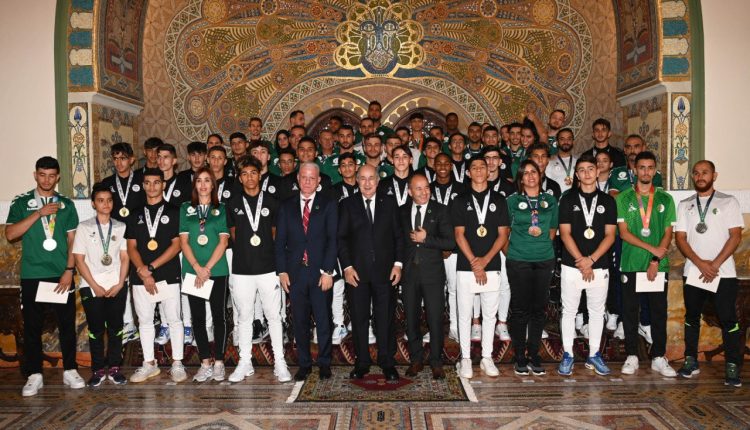 ARAB CUP U17 – ALGERIE 2022 : LES CHAMPIONS HONORÉS PAR LE PRÉSIDENT DE LA RÉPUBLIQUE ABDELMADJID TEBBOUNE